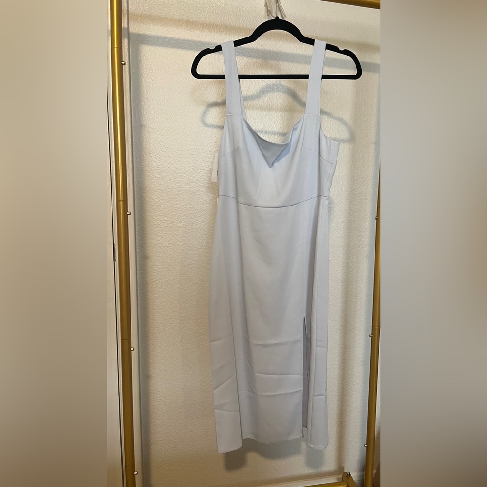 Aritzia Babaton 90s Slit Midi Dress